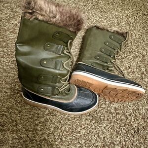 Source Unknown Olive and Black Winter Boots